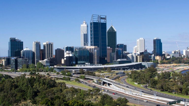 Cities With Mountains, History & Spring Weather